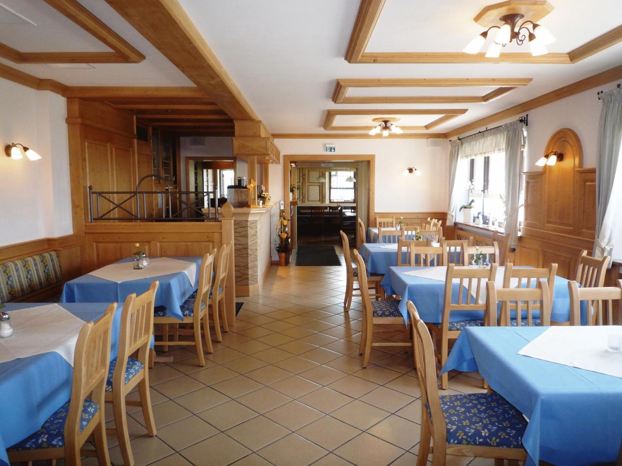 Hotel Drei Kronen Burgkunstadt Екстер'єр фото